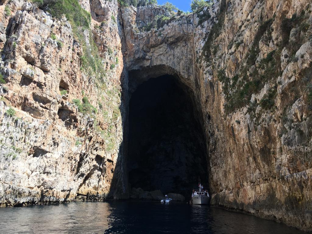 Appartamenti George Orikum Εξωτερικό φωτογραφία